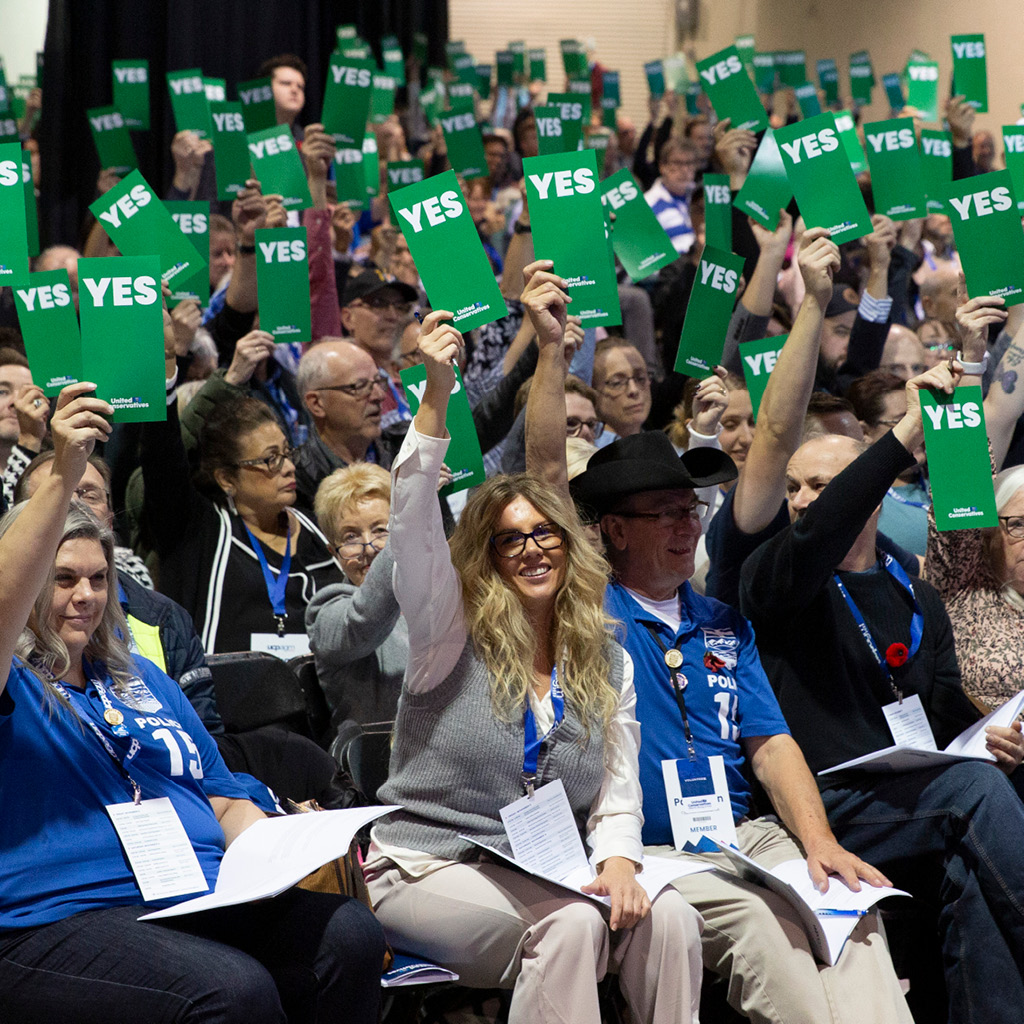 AGM-Image-Carousel-2