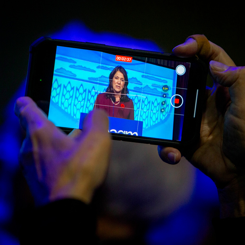 AGM-Image-Carousel-22