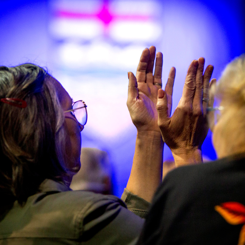 AGM-Image-Carousel-4